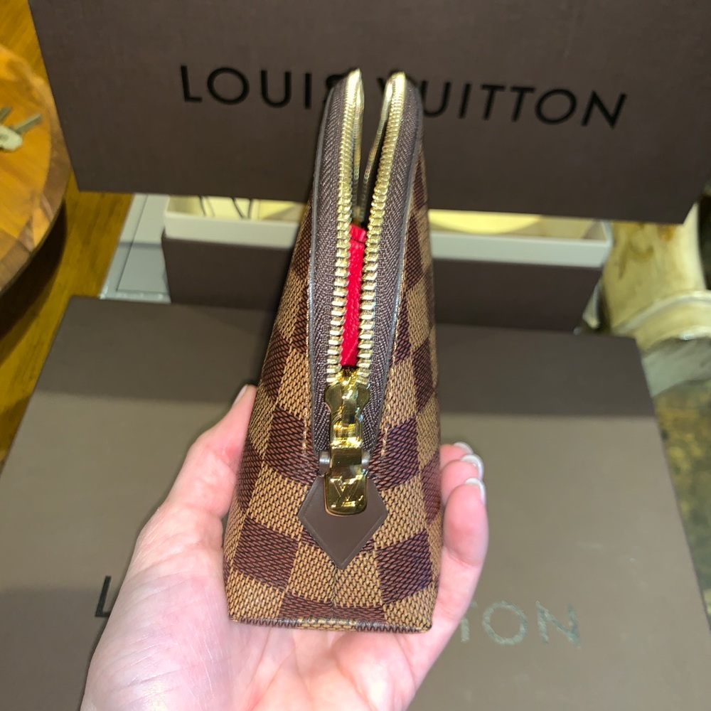 Louis Vuitton Cosmetic Pouch GM in Damier Ebene - Picture 6 of 6